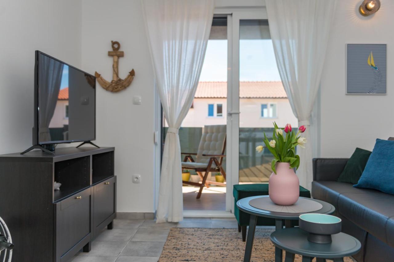 New And Chic Place Near Old Town Of Apartment Trogir