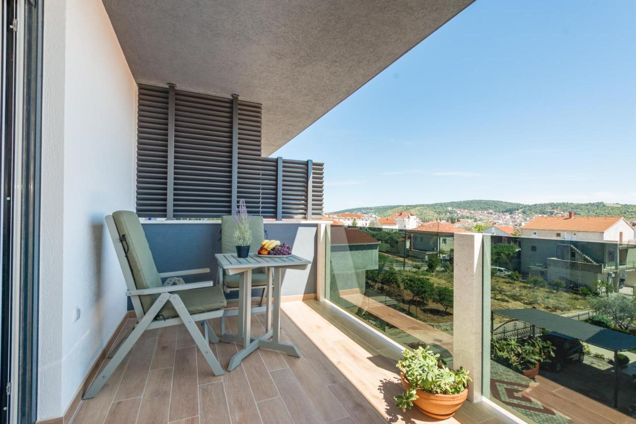 New And Chic Place Near Old Town Of Apartment Trogir